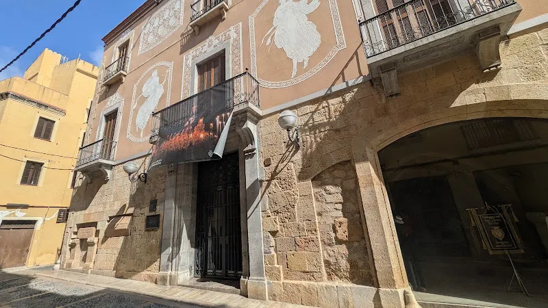 Colegio Oficial de Ingenieros Técnicos Agricolas y Peritos Agricolas - Colegio público en Tarragona - foto 2