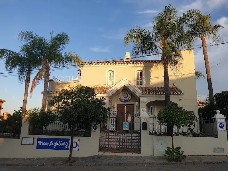 Moonlighting Valdeolletas - Guardería en Marbella - foto 2