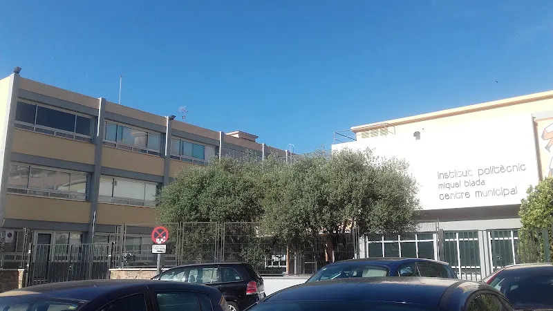 IES Miquel Biada - Instituto de secundaria en Mataró - foto 3