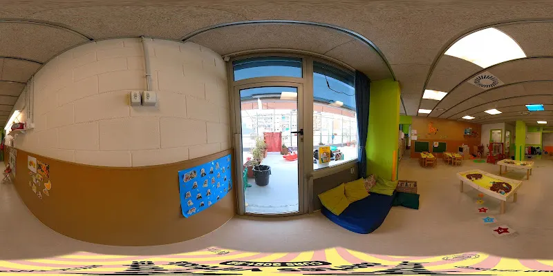Escola Bressol Municipal El Blauet - Guardería en Santa Coloma de Gramenet - foto 3