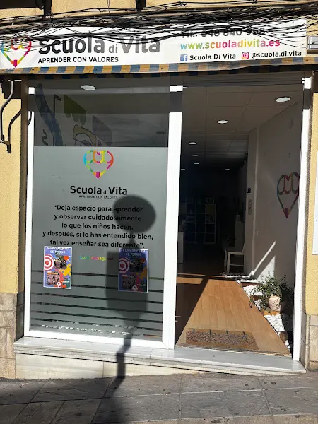Academia de refuerzo educativo Scuola Di Vita - Centro educativo en Jaén - foto 2