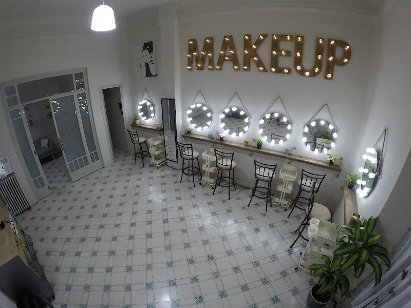 THIS IS MAKEUP Maquillaje Profesional
