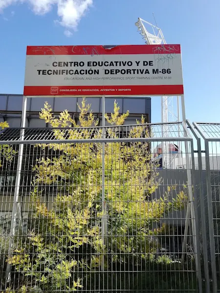 IES ORTEGA Y GASSET M-86 - Instituto de secundaria en Madrid - foto 2