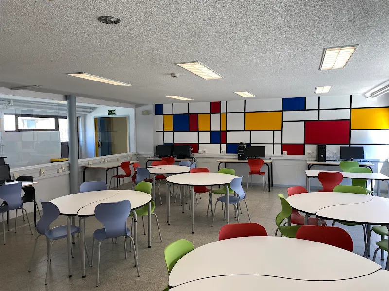 IES Ciudad Escolar - Instituto de secundaria en Madrid - foto 2