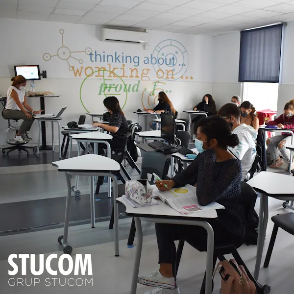 STUCOM Centre d'Estudis Pelai - Centro educativo en Barcelona - foto 3