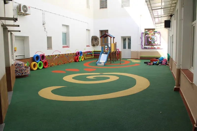 Escuela San Domenec - Escuela católica en Barcelona - foto 3