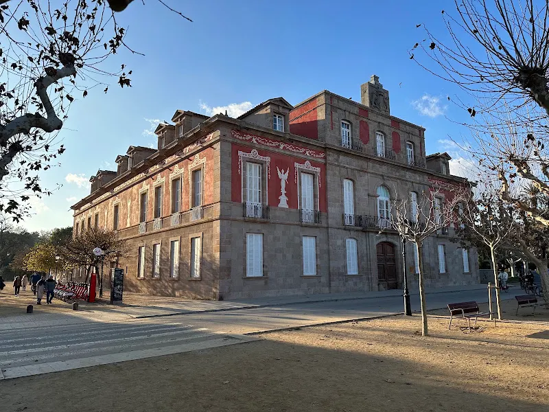 Instituto Público Verdaguer - Instituto de secundaria en Barcelona - foto 3