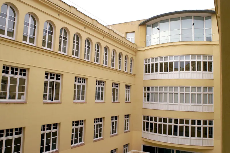 Escola de la Dona - Francesca Bonnemaison - Centro de formación en Barcelona - foto 2