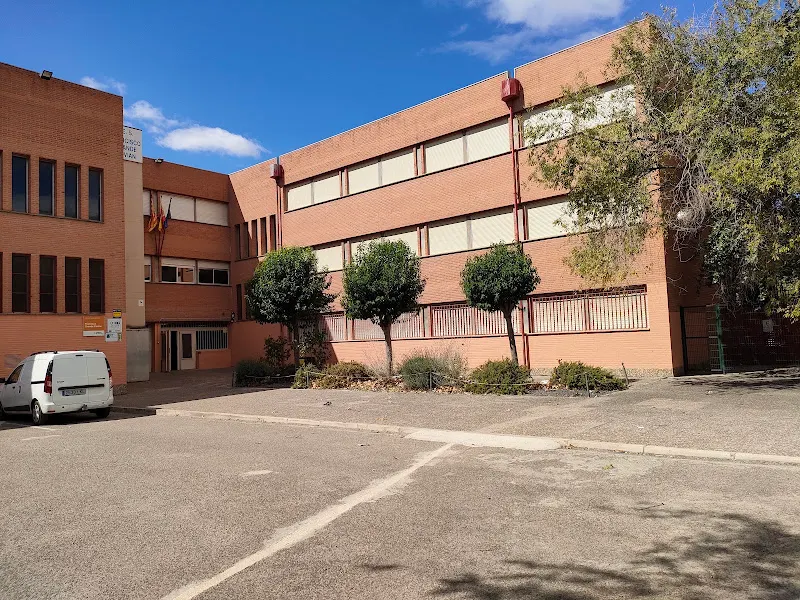 IES Francisco Grande Covián - Instituto de secundaria en Zaragoza - foto 2