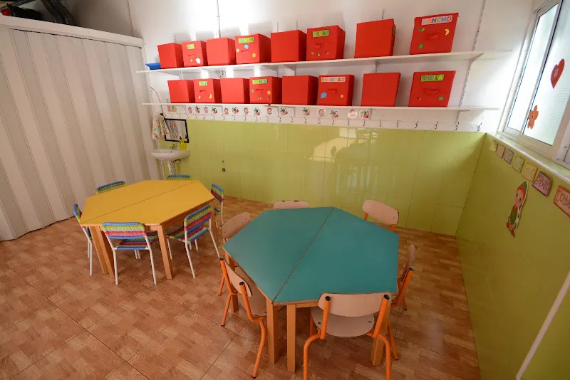 Escuela Infantil la Manzana - Guardería en Palmas de Gran Canaria (Las) - foto 3