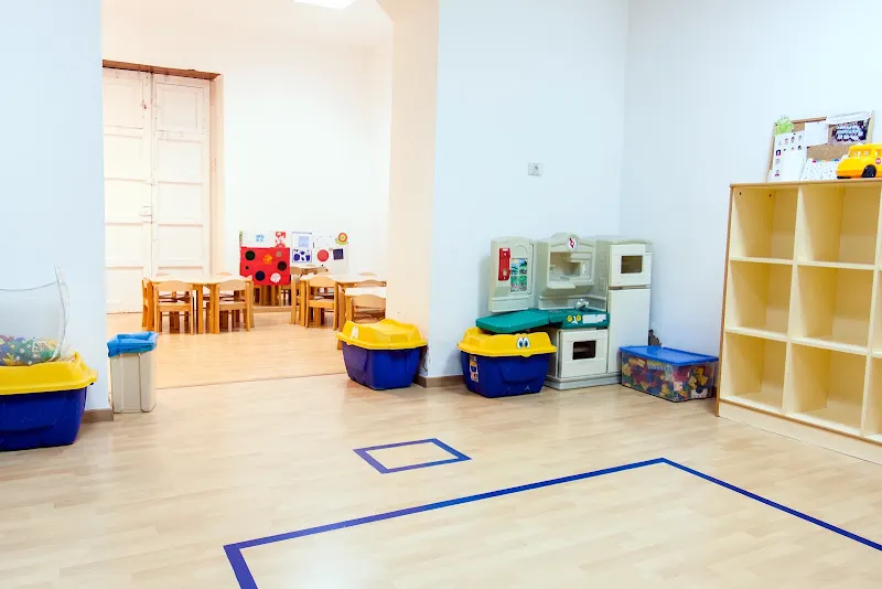 Escuela Municipal De Educación Infantil Los Pitufos - Colegio público en Palmas de Gran Canaria (Las) - foto 2