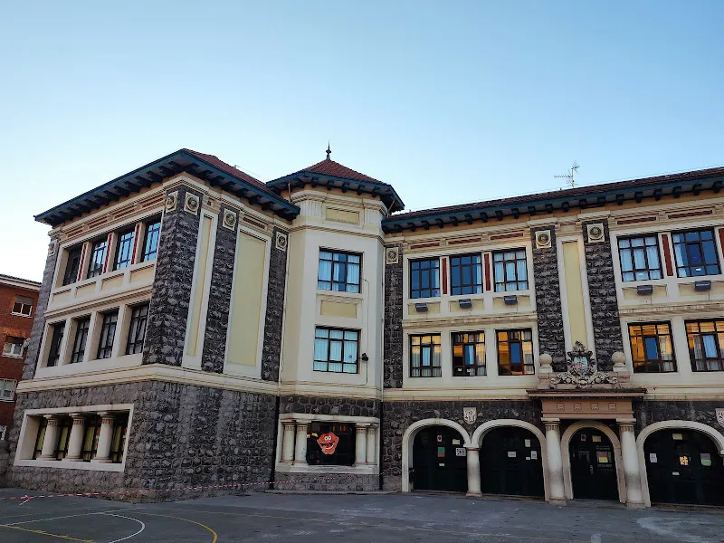 Centro de Educación Infantil y Primaria Irala - Colegio público en Bilbao - foto 2