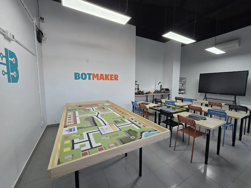 BOTMAKER ACADEMY