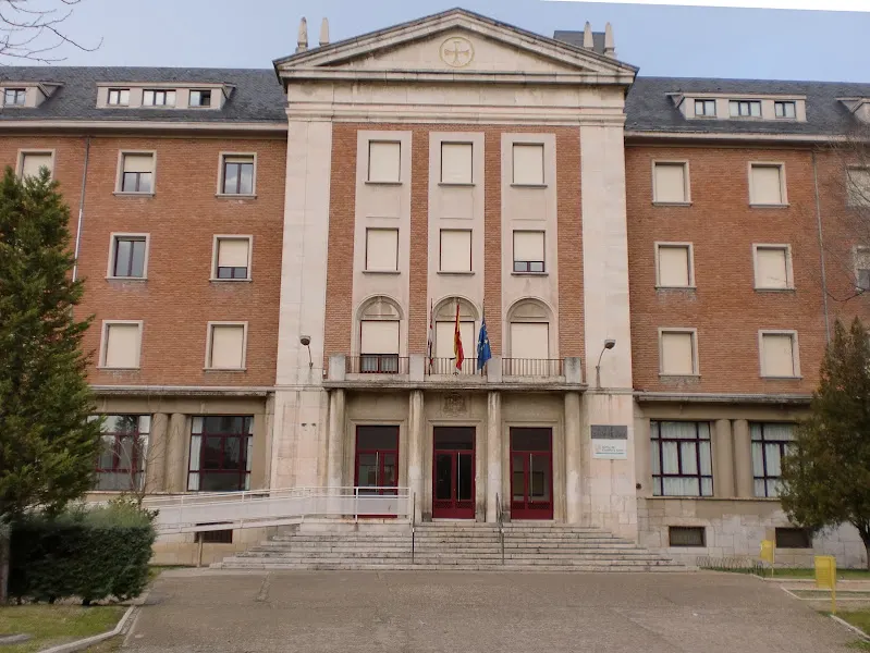IES Juan de Juni - Instituto de secundaria en Valladolid - foto 2