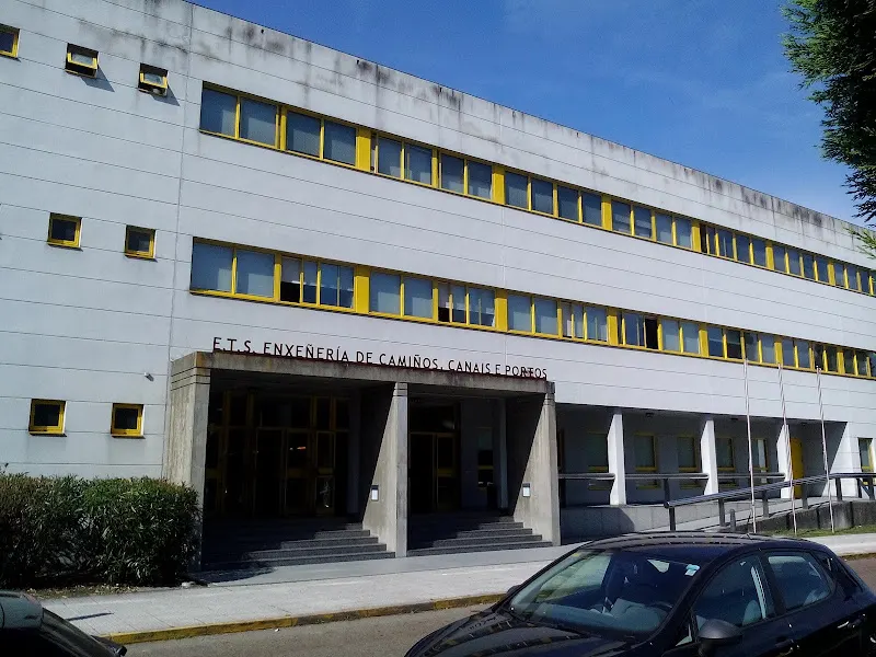 Escuela Técnica Superior de Ingeniería de Caminos, Canales y Puertos - UDC - Escuela técnica en Coruna (A) - foto 2