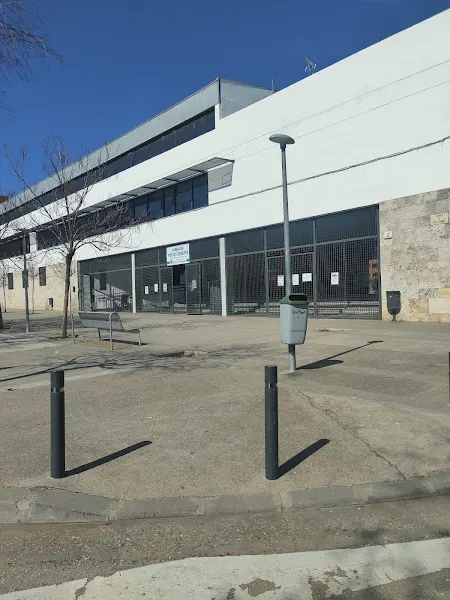 IES Agusti Serra i Fontanet - Centro de educación secundaria en Sabadell - foto 2