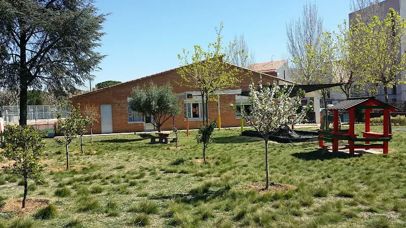 Llar d'Infants Pública Els Àngels - Colegio público en Sabadell - foto 2