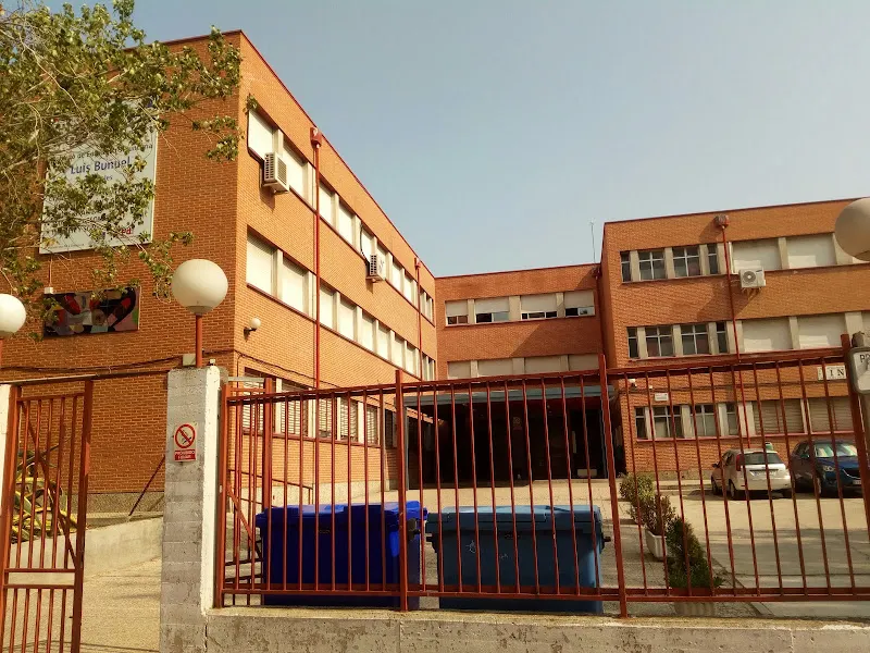 IES Luis Buñuel - Instituto de secundaria en Mostoles - foto 2