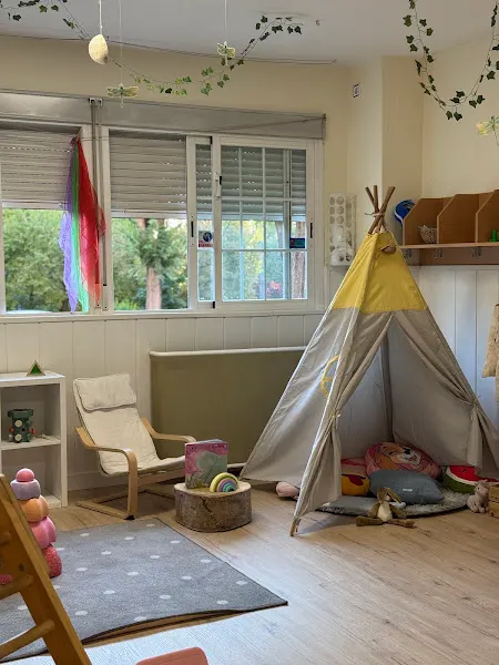Escuela de Educación Infantil El Lago - Colegio público en Fuenlabrada - foto 2