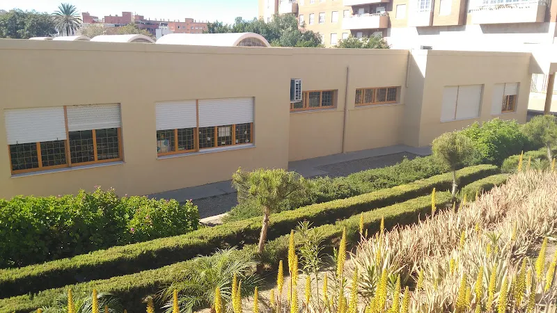 Escuela De Educación Infantil Maestro Padilla - Colegio público en Almería - foto 2