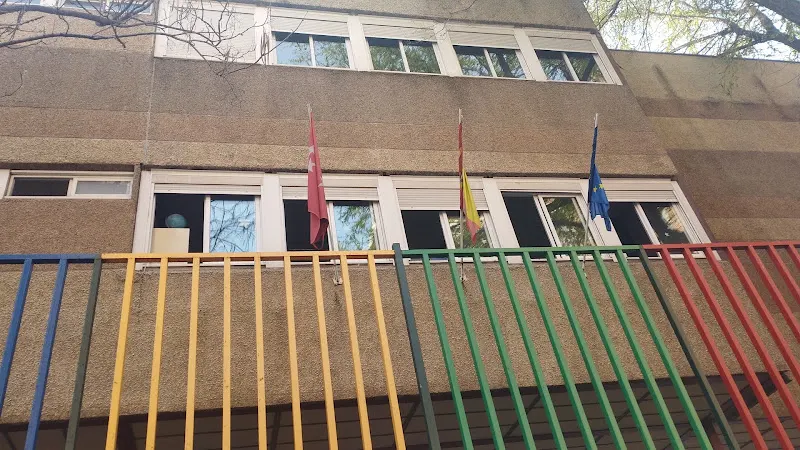 Cp Inf Pri Giner De Los Ríos - Colegio público en Alcorcón - foto 2