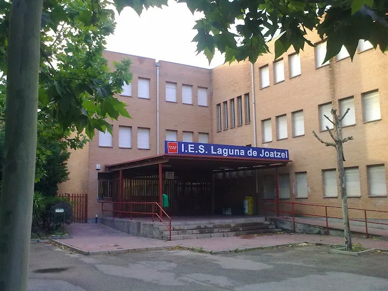 IES Laguna de Joatzel - Instituto de secundaria en Getafe - foto 2