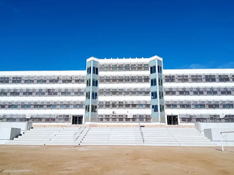 TGN MANDA - Instituto de secundaria en Tarragona - foto 3