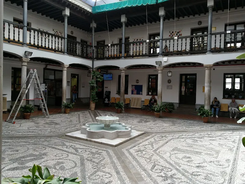 Centro Lenguas Modernas (edificio principal) - Granada