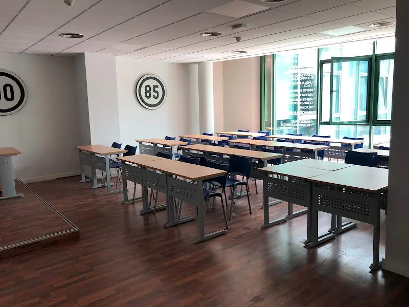 CEFF - Centro Europeo de Formación Ferroviaria - Centro de formación profesional en Oviedo - foto 2