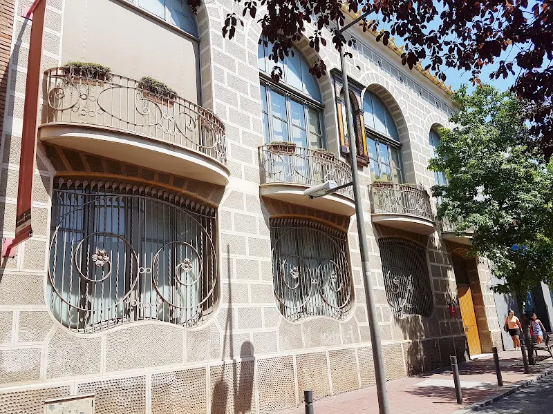 ESTAE - Centro educativo en Terrassa - foto 2