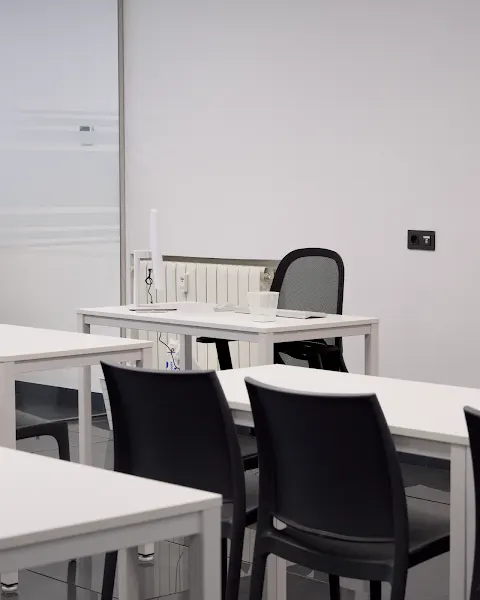 iLERNA Open Pamplona - Centro educativo en Pamplona - foto 2