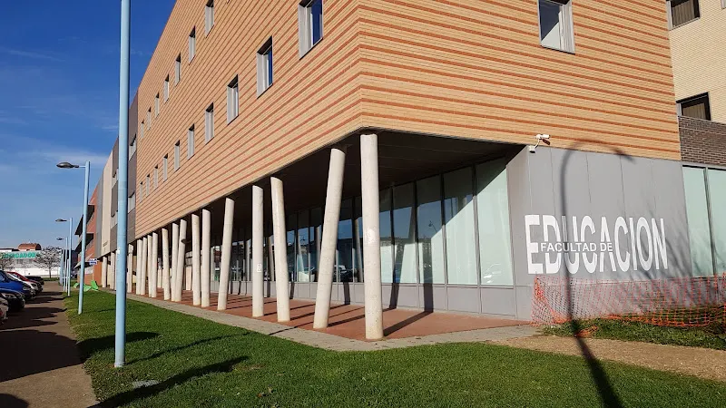 Facultad de Educación - León