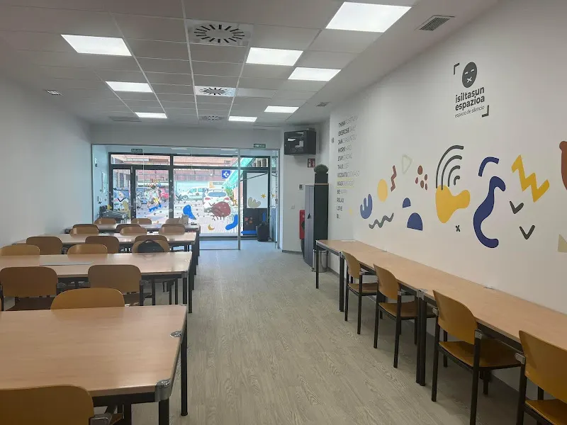 Ikasgela (Iurretako Udala) - Centro educativo en Iurreta - foto 2