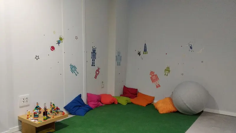Komomomo - Centro educativo en Cáceres - foto 3