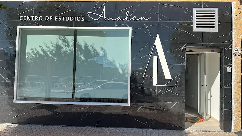 Centro de Estudios Analén - Centro educativo en Roquetas de Mar - foto 2