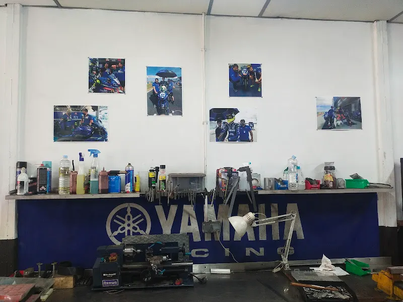 Dengra Racing - Escuela Mecánica de Motocicletas Toledo - Toledo