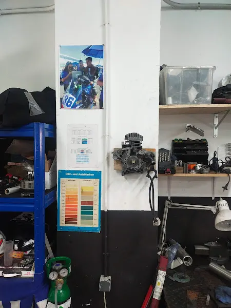 Dengra Racing - Escuela Mecánica de Motocicletas Toledo - Centro educativo en Toledo - foto 2