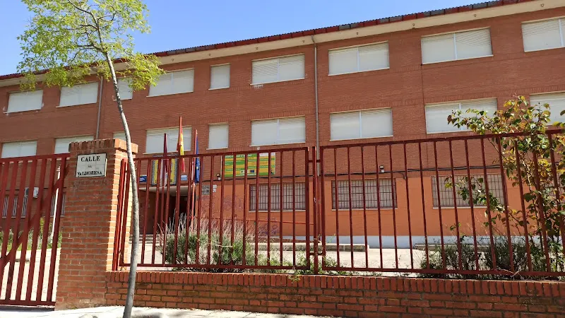 IES Alfonso X El Sabio - Instituto de secundaria en Toledo - foto 2