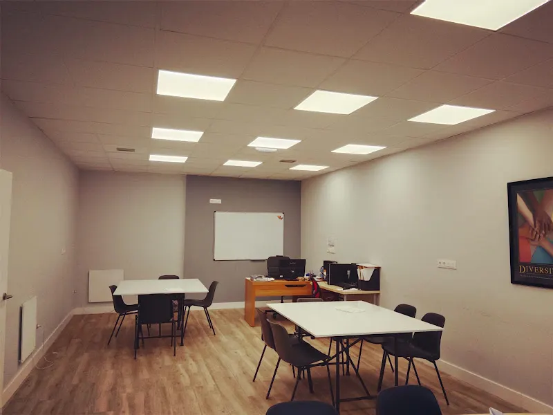 Centro De Estudios Hipatia - Centro educativo en Pontevedra - foto 2