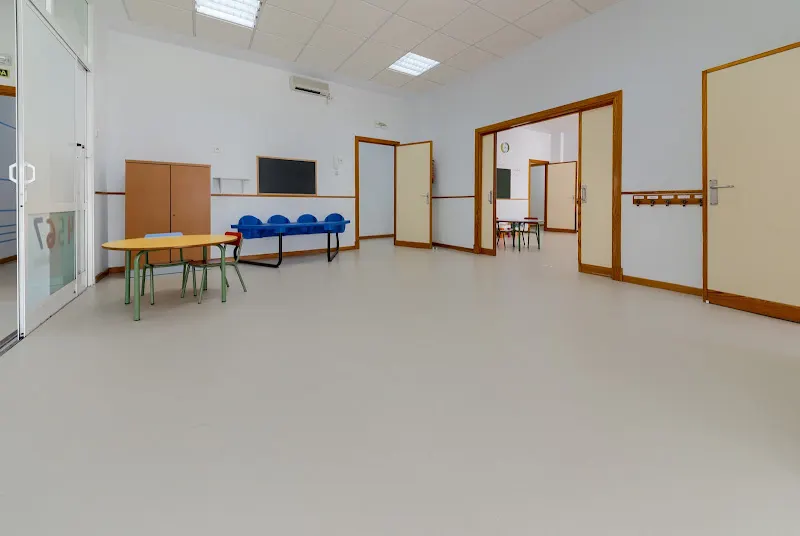 Escuela de Educación Infantil Aldea del Coto - Colegio público en Chiclana de la Frontera - foto 2