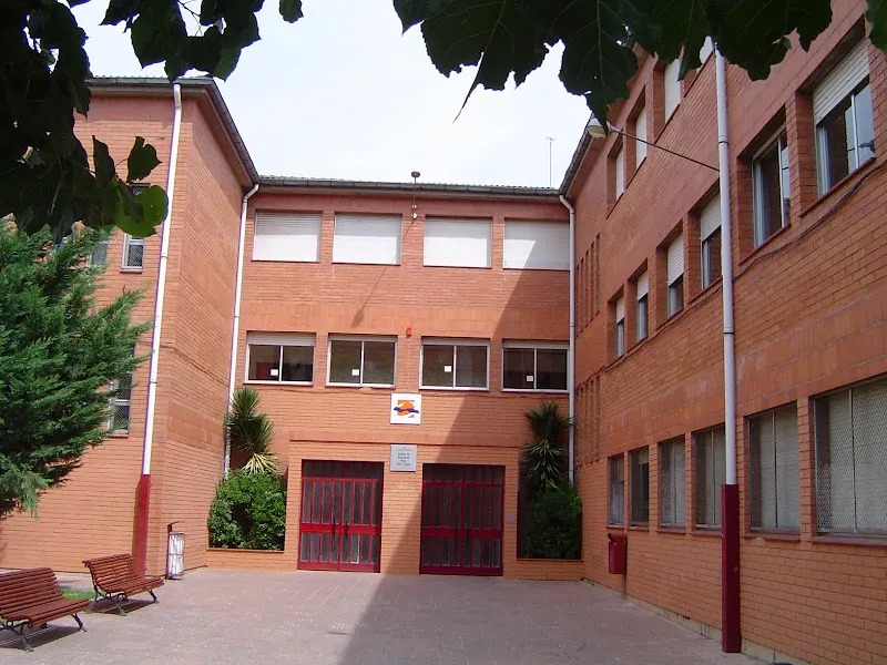 Institut Pius Font i Quer - Instituto de secundaria en Manresa - foto 3