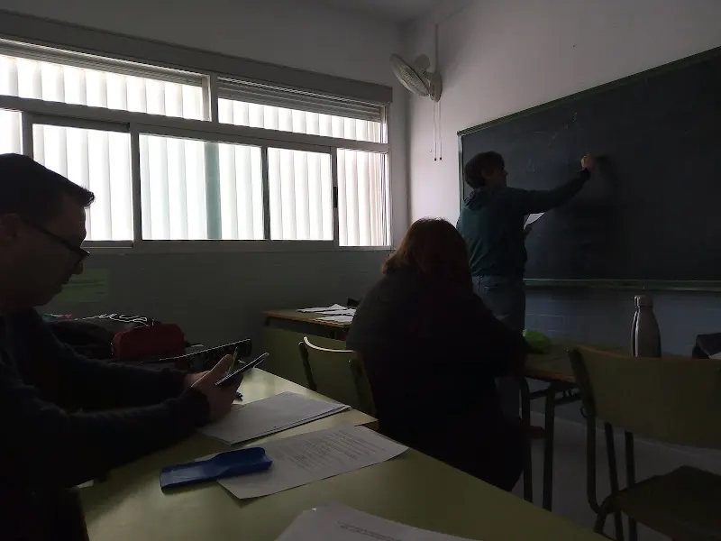 Centre Públic Formació Persones Adultes Miguel Hernández - Sagunto