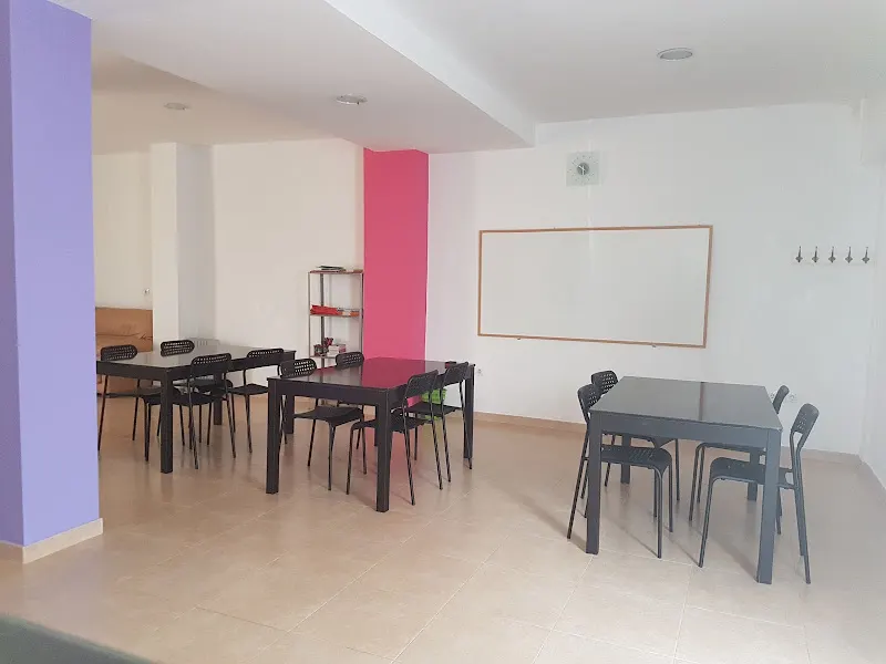 Centro de estudios Ramito - Centro educativo en Estepona - foto 2