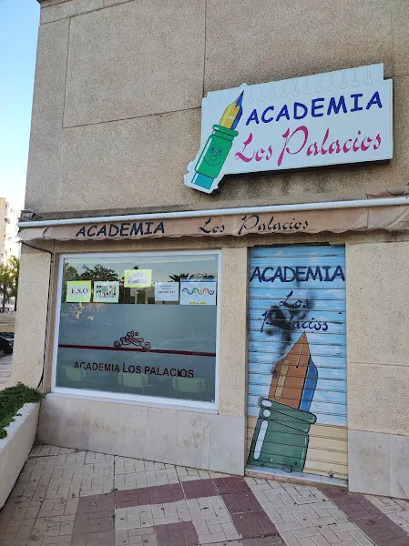 Academia Los Palacios - Centro educativo en Torremolinos - foto 2