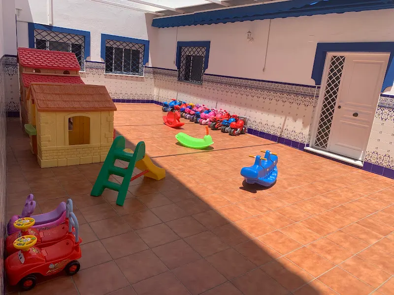 Jardin de Infancia Disney - La Linea de la Concepcion