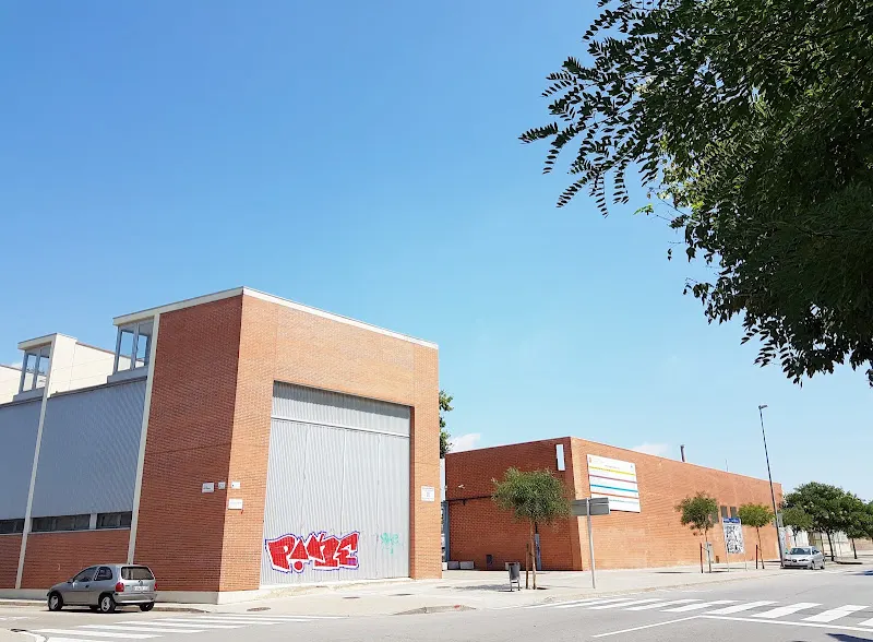 Institut Públic Illa dels Banyols - Instituto de secundaria en Prat de Llobregat (El) - foto 2