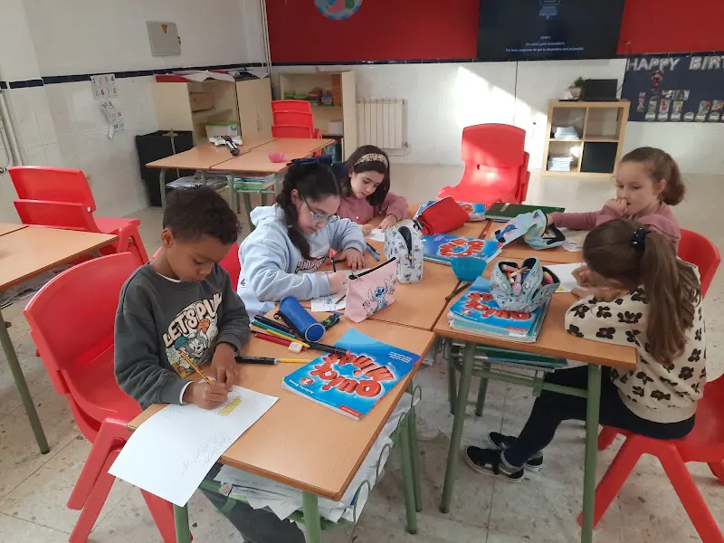 ACADEMIA DE INGLÉS AVENIDA INTERNATIONAL LINARES - Linares