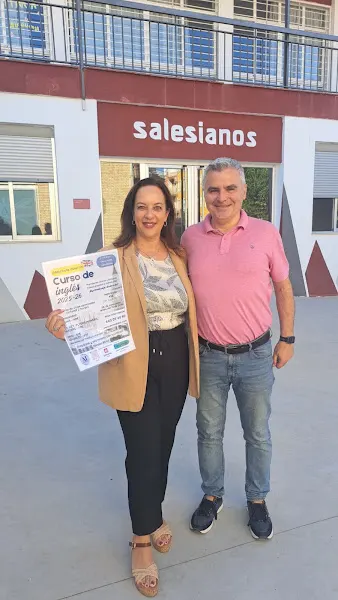 ACADEMIA DE INGLÉS AVENIDA INTERNATIONAL LINARES - Centro educativo en Linares - foto 2