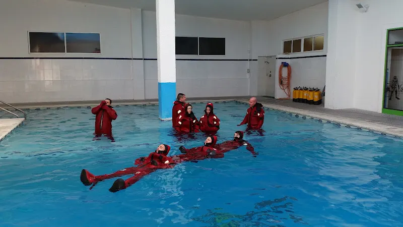 Instituto Andaluz del Buceo Profesional - Instituto de secundaria en Benalmádena - foto 3