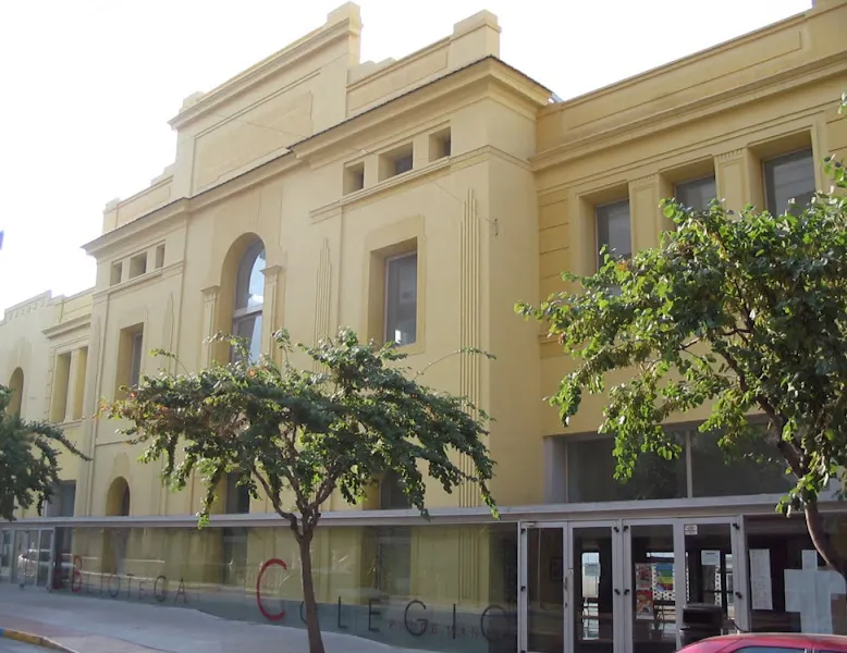 Col·legi Públic Verge de la Salut - Colegio público en Elda - foto 3